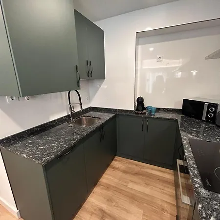 Vi Dos Junto A Plaza Mayor *